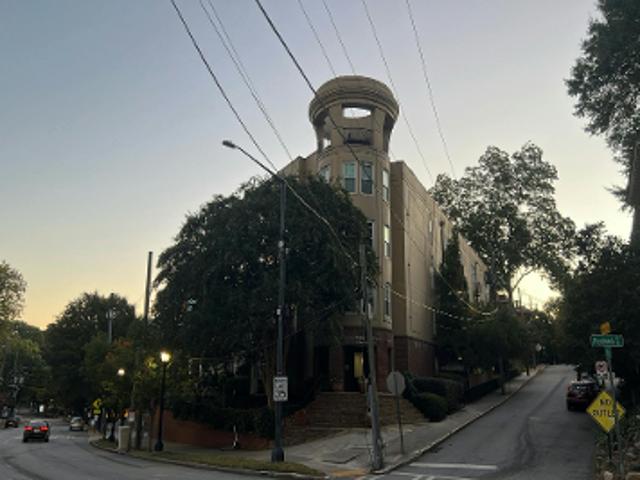 Piedmont Ave NE Apt 202