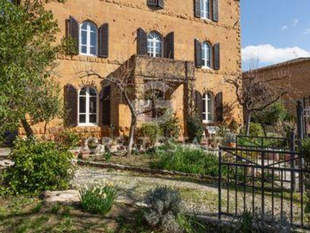 Pienza Siena 88324907
