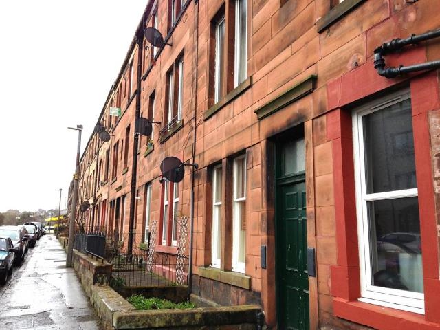 Piersfield Grove, Edinburgh, EH8 7BU 1 bed flat to rent £1,050 pcm £242 pw
