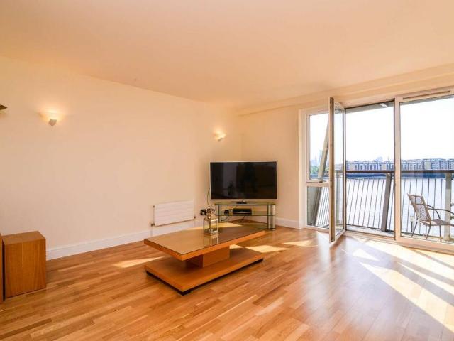 Pierpoint Building, Canary Wharf, London 2 bed flat to rent £2,800 pcm £646 pw