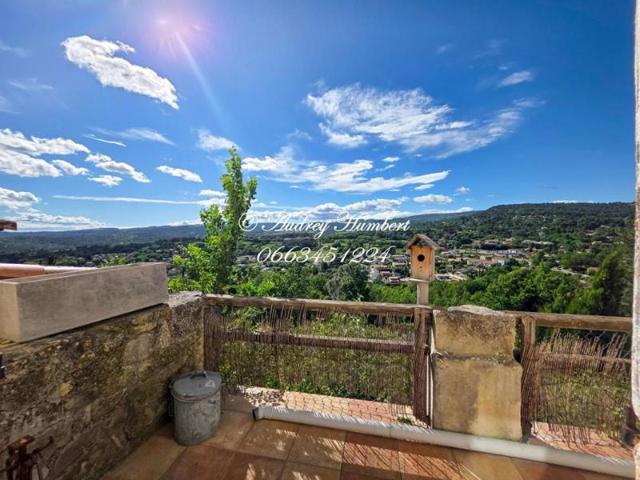 Pierrevert MDV avec terrasse et balcon, 6 pièces 144 m2