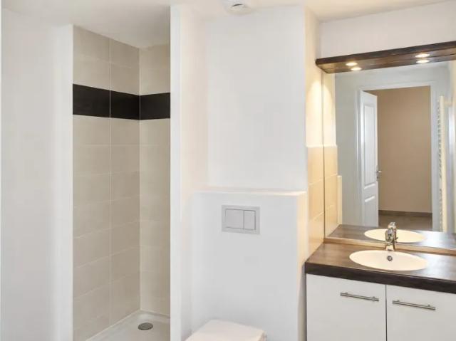 Pierre Bénite Appartement 1 pièce 30.28 m²