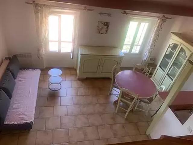 Pierrefeu du Var 83390 Location appartement 1 pièce t1