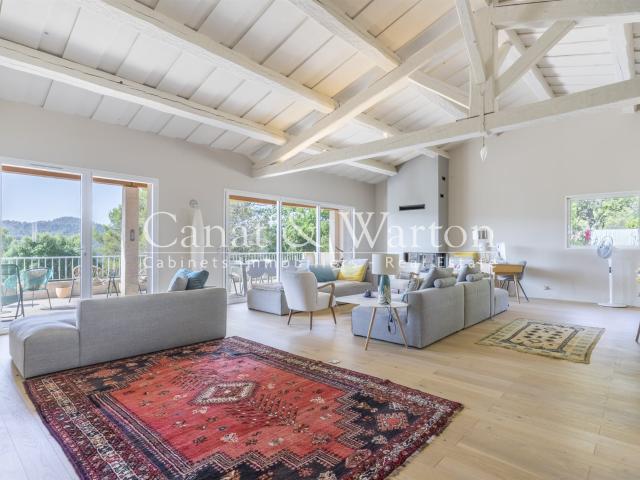 Pierrefeu Proche Village Grande Villa Au Calme Avec Dependan. 280m² Pierrefeu du Var