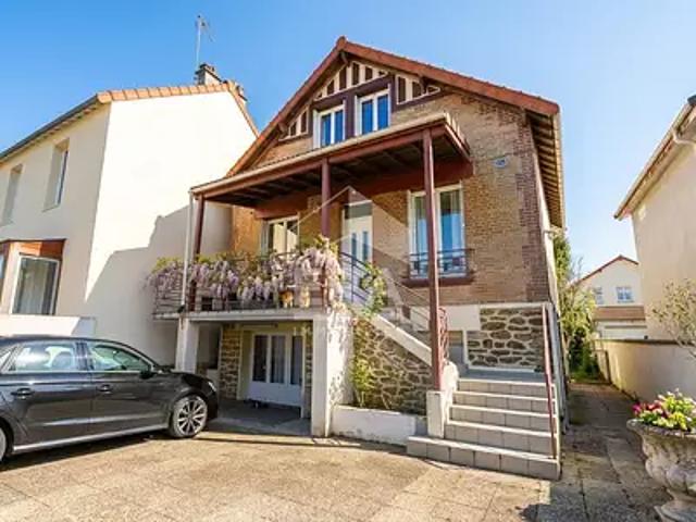 Pierrefitte sur Seine 93380 Achat / Vente maison 7 pièces t7 terrasse cave