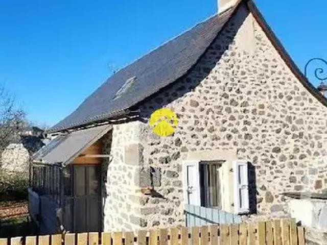 Pierrefort 15230 Achat / Vente maison 3 pièces t3 terrasse