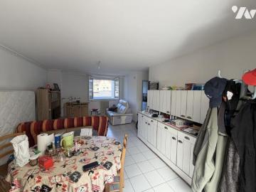 PIERRELATTE, APPARTEMENT T3 D'ENV. 65M²