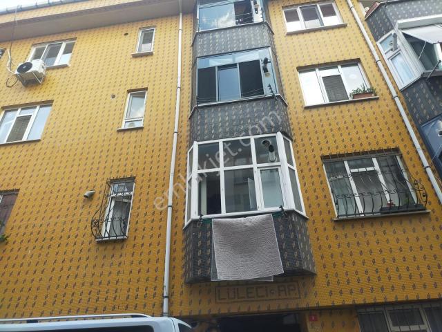 Pierreloti'de 2+1 Balkonlu Ön Cephede Arakat