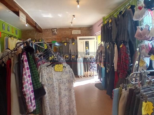 Zapraszam do zakupu lokalu usługowego 61 m² w centrum Pieszyc