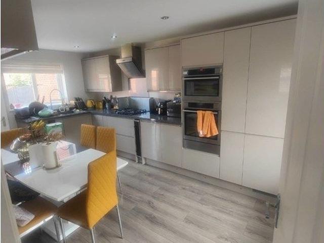 Pigeon Grove, Bracknell RG12, 4 bed semi detached house to rent, £2,500 pcm | PrimeLocation