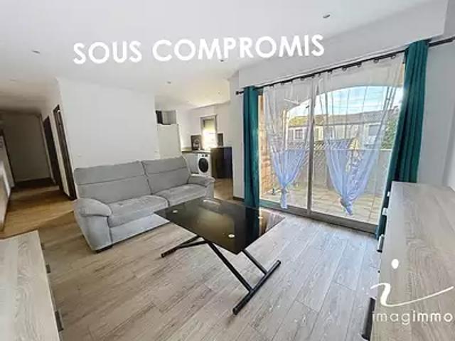 Pignan 34570 Achat / Vente appartement 2 pièces t2 au dernier étage terrasse