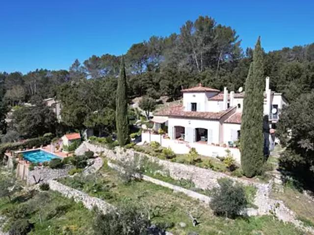 Pignans 83790 Achat / Vente maison 7 pièces t7 piscine