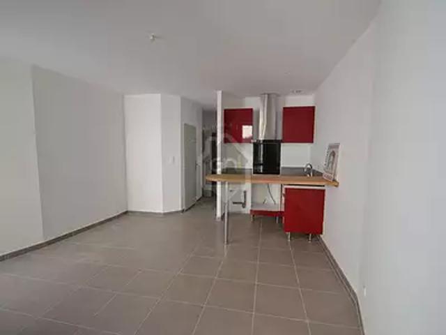 Pignans 83790 Location appartement 3 pièces t3