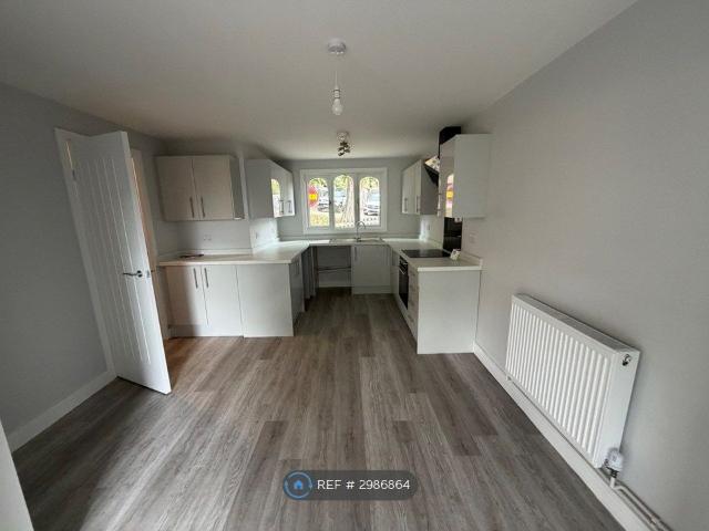Pikemead Court, Northampton NN3, 3 bed terraced house to rent, £1,350 pcm | PrimeLocation