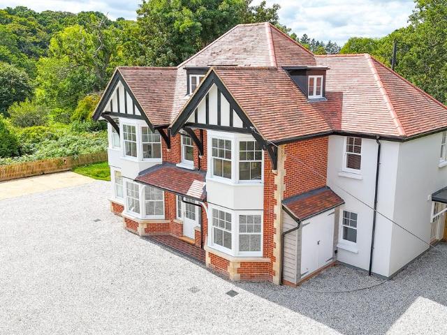 Pikes Hill, Lyndhurst SO43, 1 bed flat to rent, £1,295 pcm | PrimeLocation