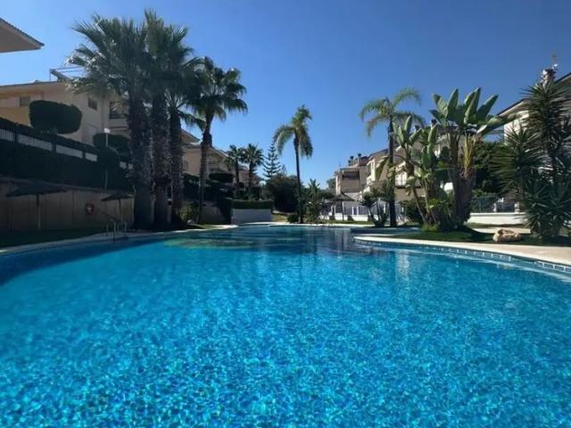 Pilar De La Horadada