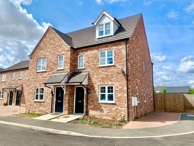 Pilgrims Close, March PE15, 4 bed property to rent, £1,400 pcm | PrimeLocation