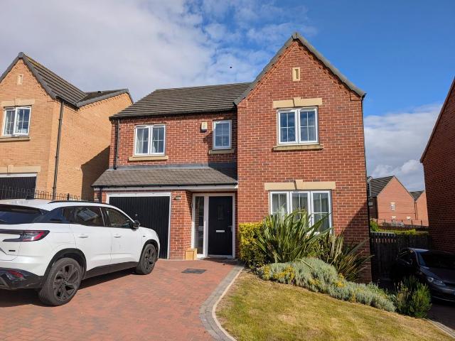 Pilkington Close, Wakefield, West Yorkshire WF1, 4 bed detached house to rent, £1,800 pcm | PrimeLocation