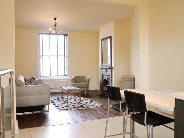 Pillory Street, Nantwich CW5, 2 bed flat to rent, £950 pcm | PrimeLocation