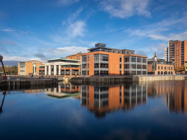 apartment for rent in Pilot Point, 21 Clarendon RoadBelfast,BT13BG