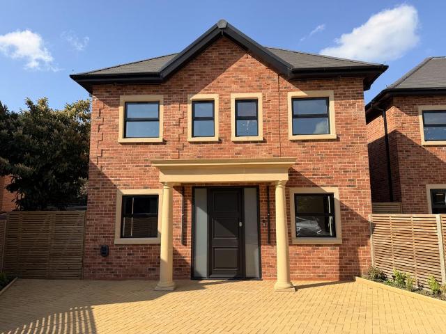 Pipers Green Lane, Edgware, HA8 5 bed detached house to rent £7,500 pcm £1,731 pw