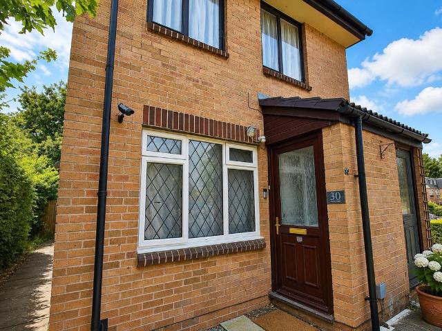 Pippins Close, West Drayton UB7, 1 bed maisonette to rent, £1,350 pcm | PrimeLocation