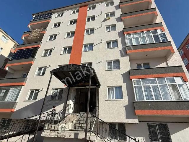 Piramit Gm'den Kayakyolunda 3+1 Kiralık Daire