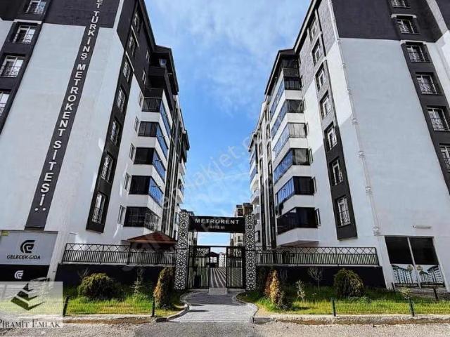 Piramit Gm'den Yıldızket'te Kiralık 3+1 Daire