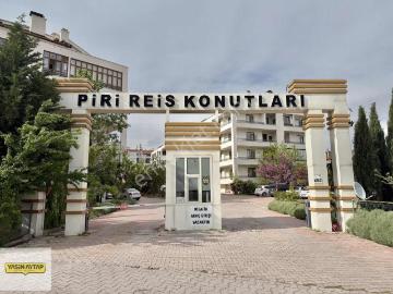 Piri Reis Konutların'da 2+1 Eşyalı Ters Dubleks Satılık Ev