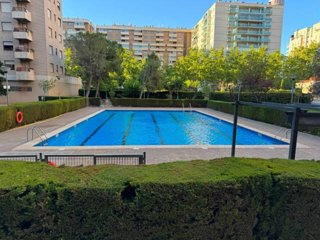 PISAZO EN SECTOR ROMAREDA, PISCINA, IDEAL FAMILIAS, GARAJE OPCIONAL