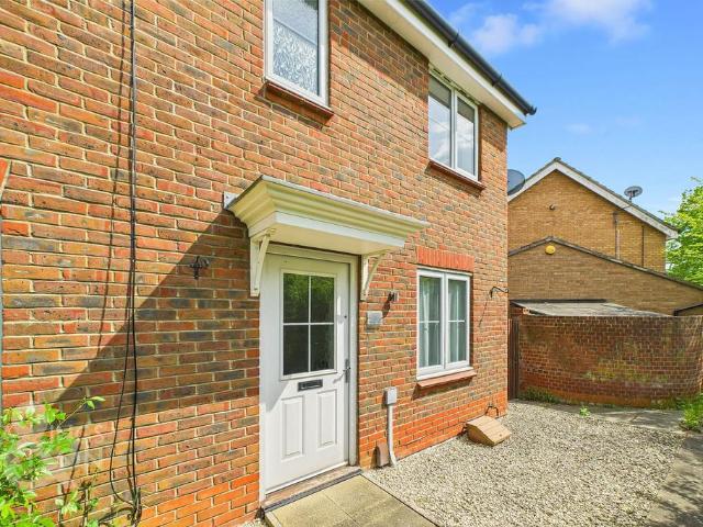 Pishmire Close, Three Score, Norwich 3 bed semi detached house to rent £1,350 pcm £312 pw