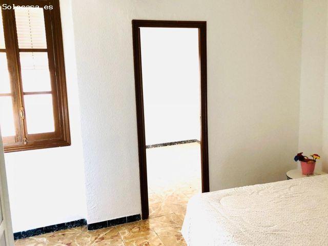PISITO EN ALQUILER CON TERRAZA ZONA HUERTO DEL CURA A PARTIR DE ABRIL