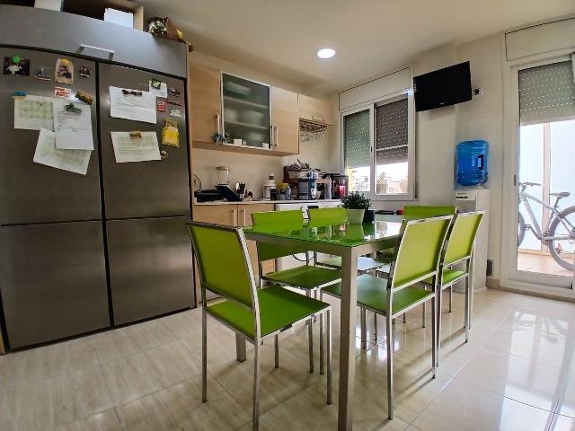 Piso muy céntrico con 2 habitaciones y terraza