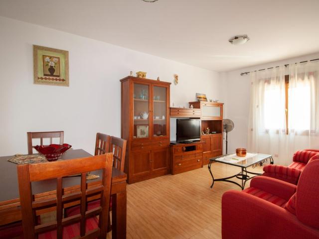 Piso muy luminoso de 3 habitaciones
