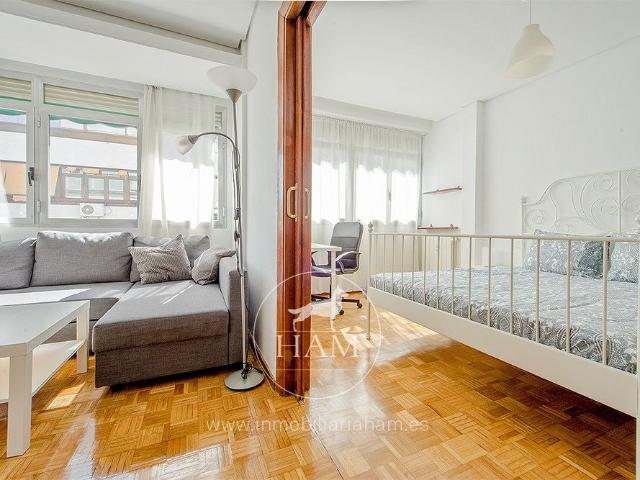 Piso Madrid Acacias 1.425€ MES Ref. RYN PSCV9