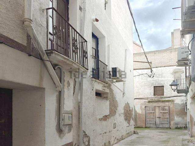 Piso, Mora d&apos Ebre