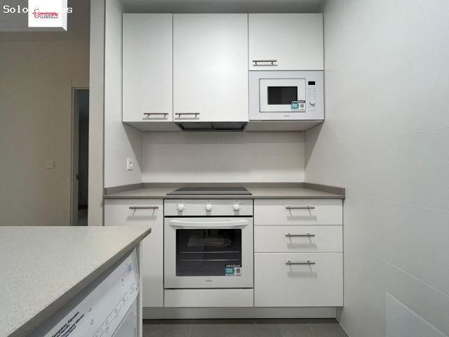 Piso Nuevo en el Casco Antiguo de Burgos, Junto a la Catedral €1200