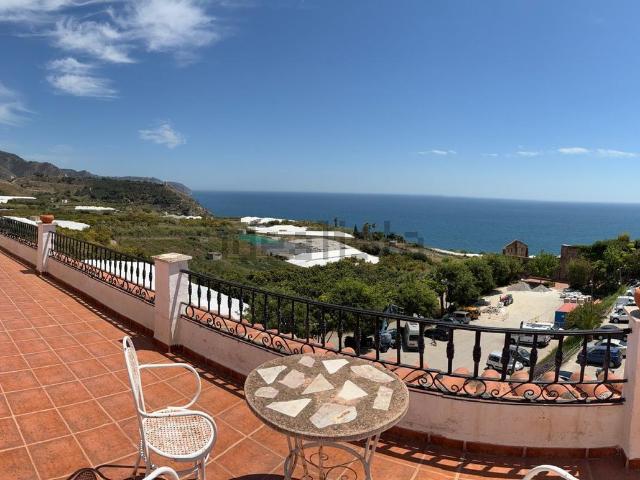 Piso, Nerja