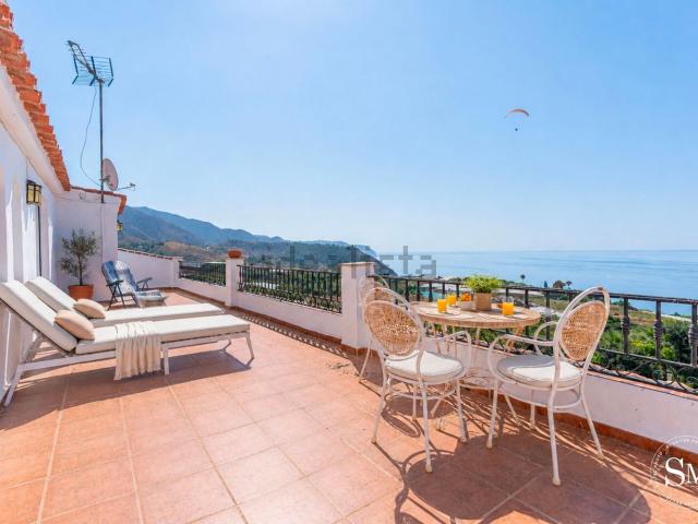 Piso, Nerja
