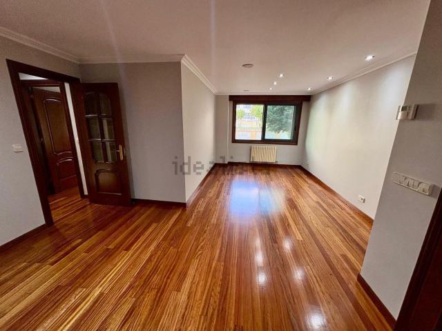 Piso, O Castro, Vigo