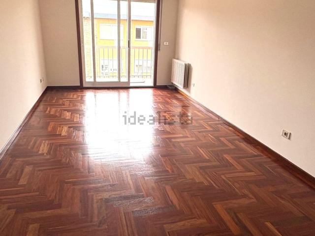 Piso, O Castro, Vigo
