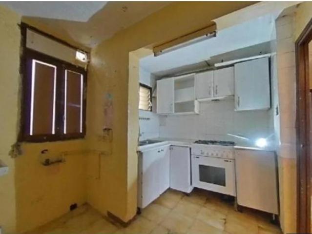 PISO OCUPADO 3 HABITACIONES PLANTA 1 SIN ASCENSOR, CALLE CORDOVA SANT ROC, BADALONA