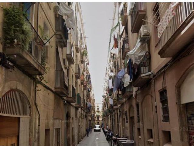 PISO OCUPADO 88 M2 ÚTILES EN EL RAVAL, CARRER VISTALEGRE, ENTREPLANTA SIN ASCENSOR