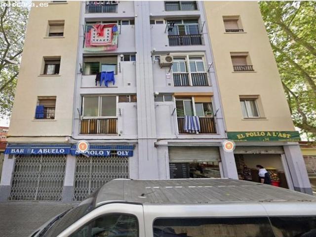 PISO OKUPADO EN BADALONA