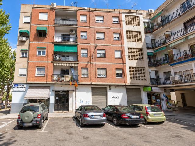 PISO OKUPADO EN VENTA EN BURJASSOT – IDEAL PARA INVERSORES