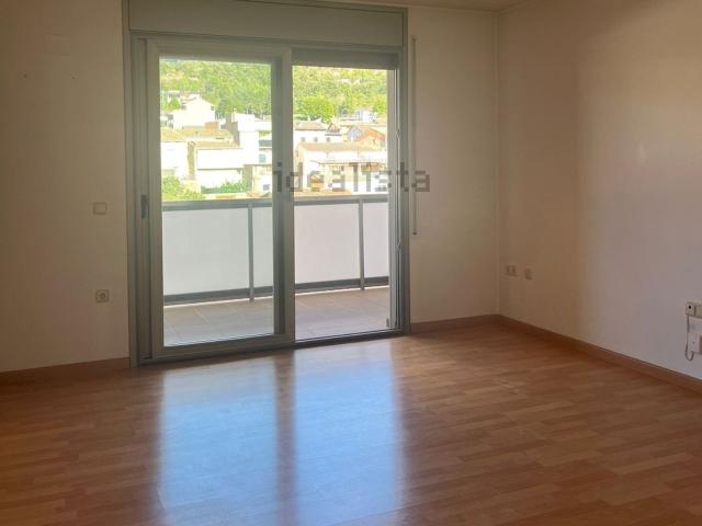 Piso, Oliana