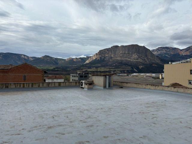 Piso, Oliana