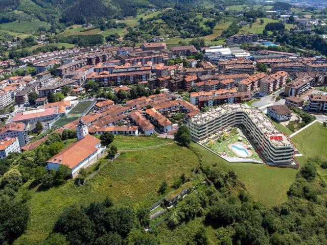 Piso, Azkoitia