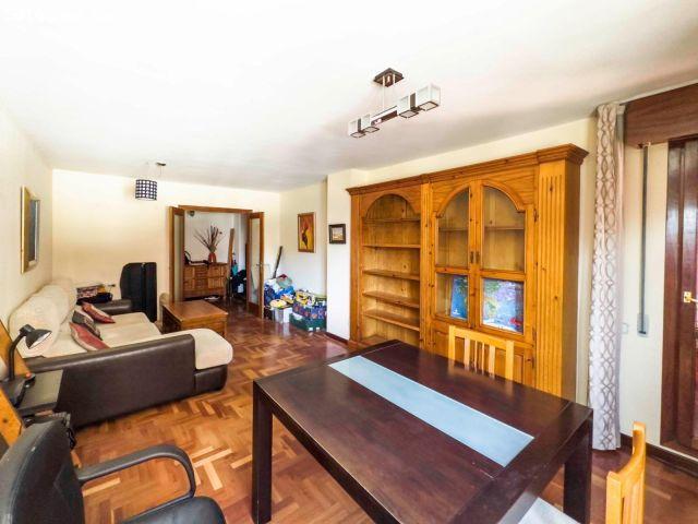 piso a la venta en calle rosa Maria Menéndez Lopez