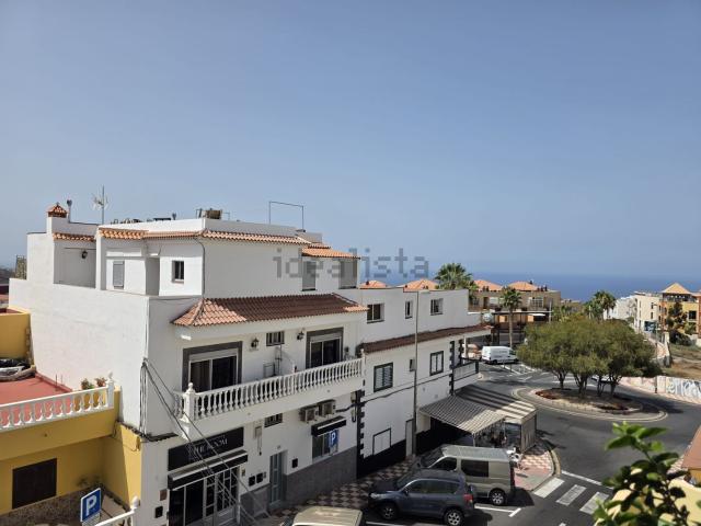 Piso, Adeje